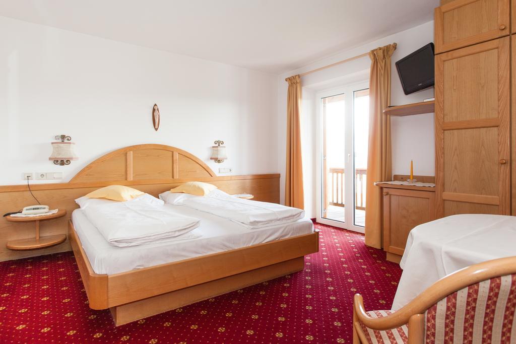 Hotel Lichtenstern Soprabolzano Esterno foto