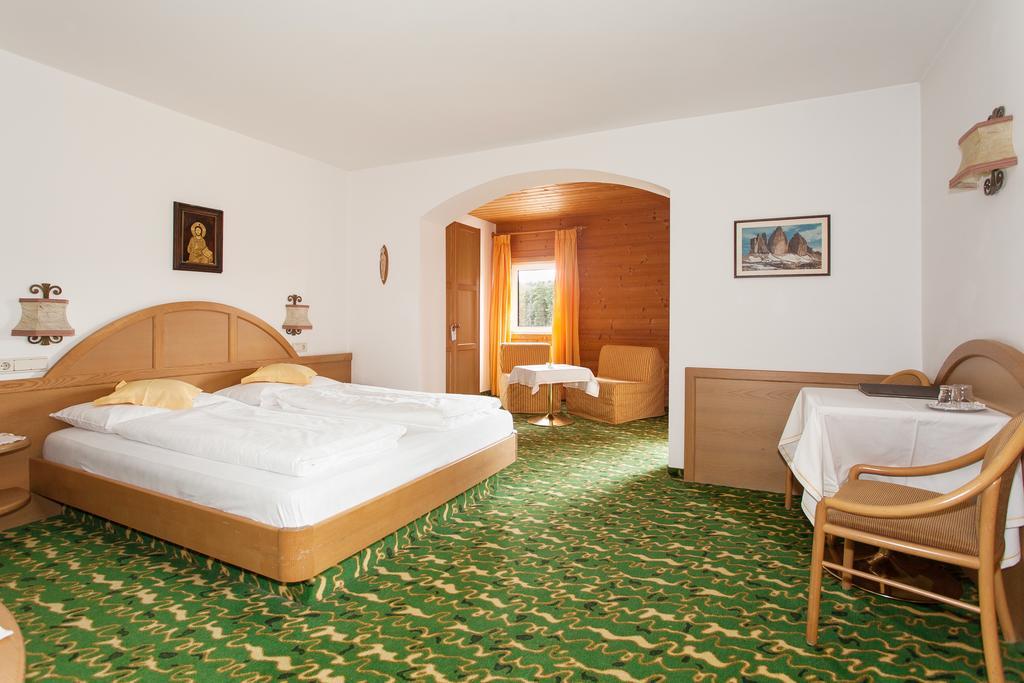 Hotel Lichtenstern Soprabolzano Camera foto