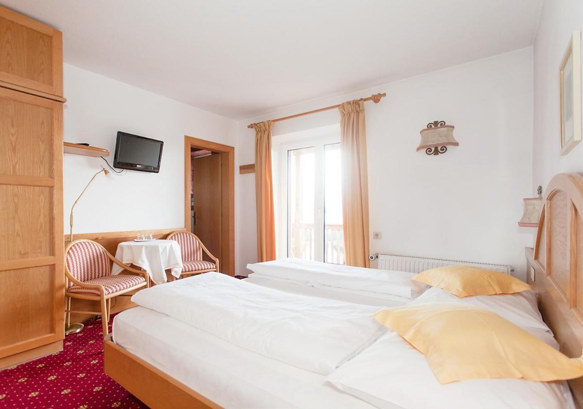 Hotel Lichtenstern Soprabolzano Esterno foto